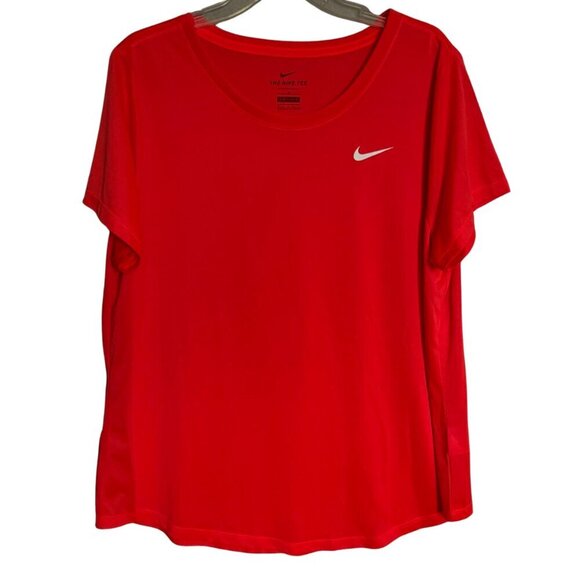 Nike Bright Coral Dri-Fit Tee shirt Size 1X - Picture 1 of 6